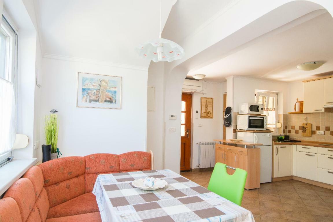 Solmar, Apartment With Big Terrace Near Nature Portorož Exterior foto